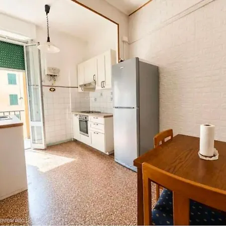 Tranquillo E Ben Posizionato Apartamento Génova