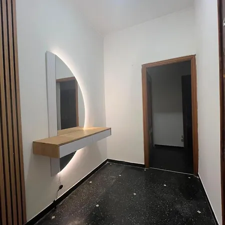 Tranquillo E Ben Posizionato Apartamento